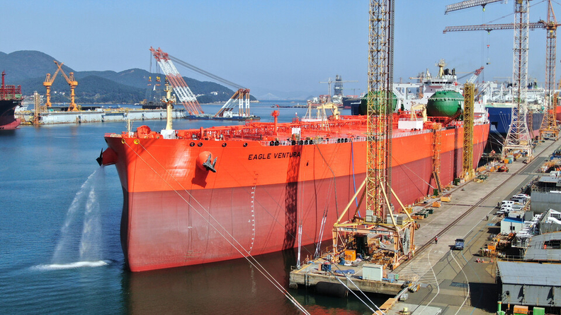 한화오션이 건조한 이중연료추진 VLCC. 사진 : 한화오션