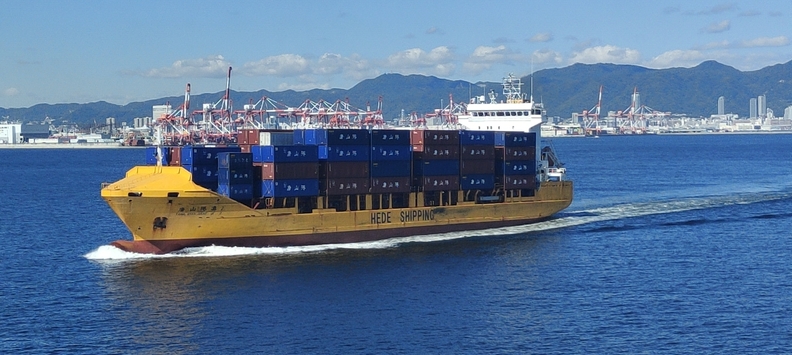 중국 탕산 항만그룹의 컨테이너선. 사진 : Hede Shipping