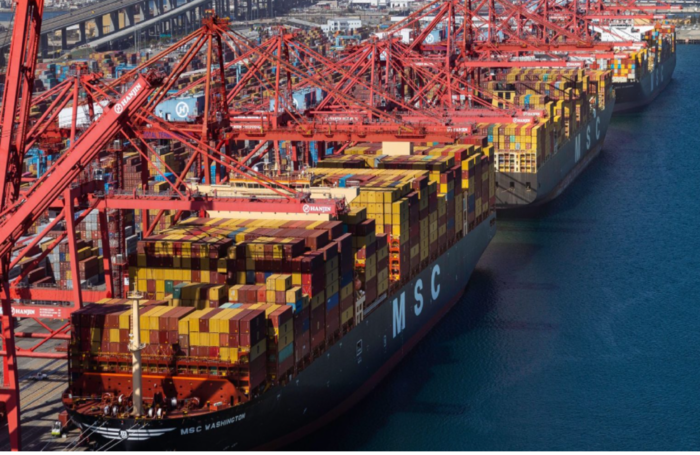 미 서안 롱비치항에 기항한 컨테이너선들. 사진 : Port of Long Beach