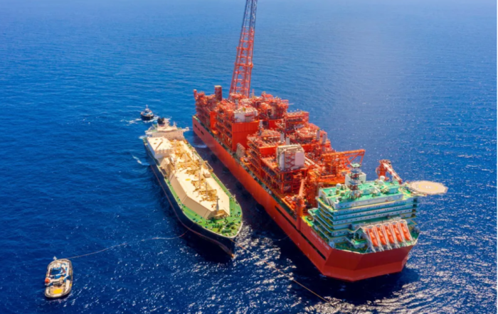 모잠비크 해상의 코랄 술 FLNG. 사진 : Eni