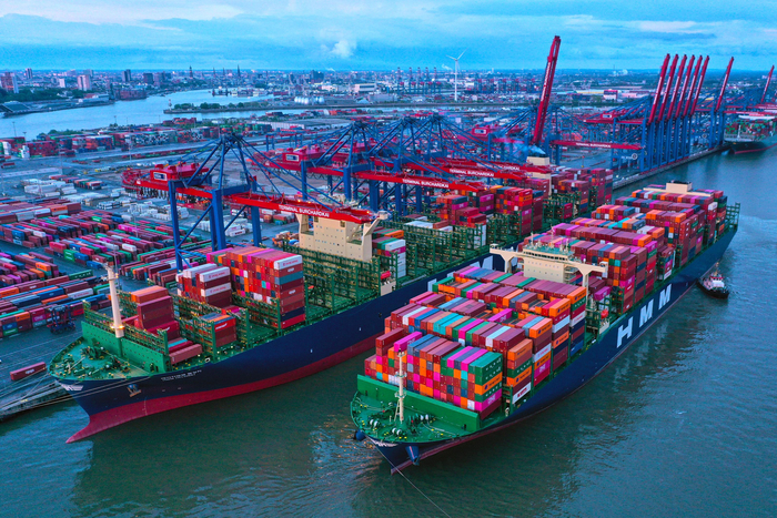 혼잡이 지속되고 있는 독일 함부르크항. 사진 : hafen-hamburg.de