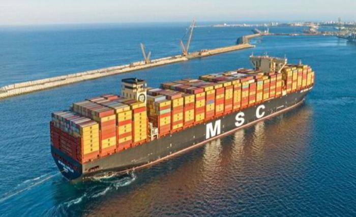 MSC의 2만 4,300TEU급 초대형 컨테이너선. 사진 : MSC