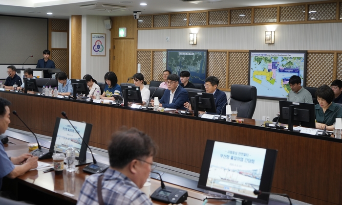 줄잡이 및 화물고정업계와의 간담회 모습. 사진 : BPA