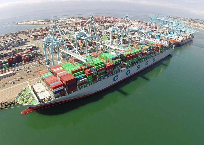 미 LA항에 기항한 Cosco 선박. 사진 : APM Terminals