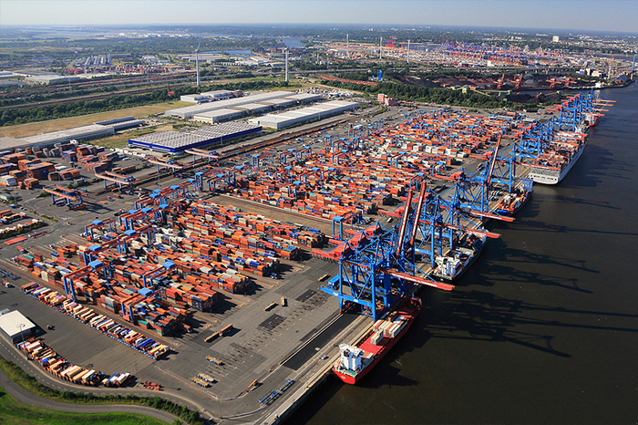함부르크항 HHLA 컨테이너 터미널. 사진 : Hafen-Hamburg