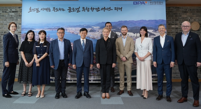 BPA를 찾은 그단스크 항만공사 관계자들. 사진 : 부산항만공사