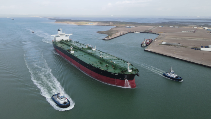 뉴욕증시에 상장된 DHT홀딩스의 VLCC. DHT홀딩스는 13일 "마셜제도에 법인을, 버뮤다에 본사를 두고 있으며 미국 기업이 아니다"는 내용의 성명을 냈다. 사진 : DHT홀딩스