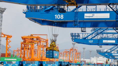 부산항 하역료 다시 추락…"2000년보다 15000원↓"